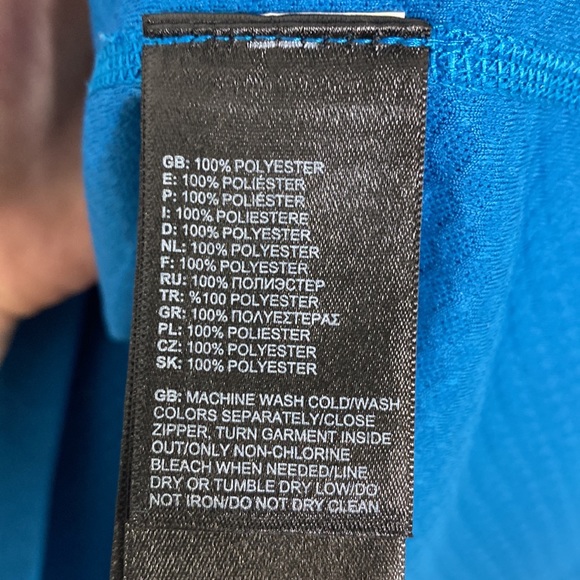 The North Face Quarter Zip Pullover - Picture 5 of 5